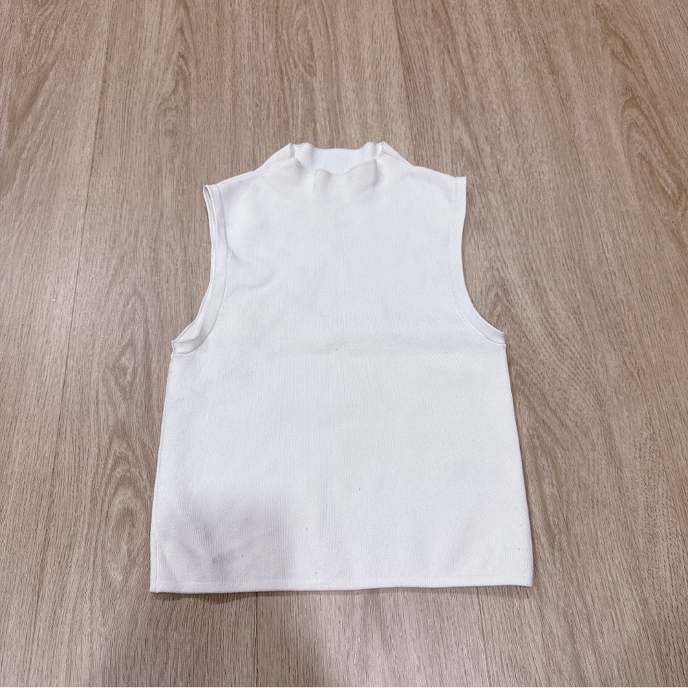 Babaton White Sleeveless Top
